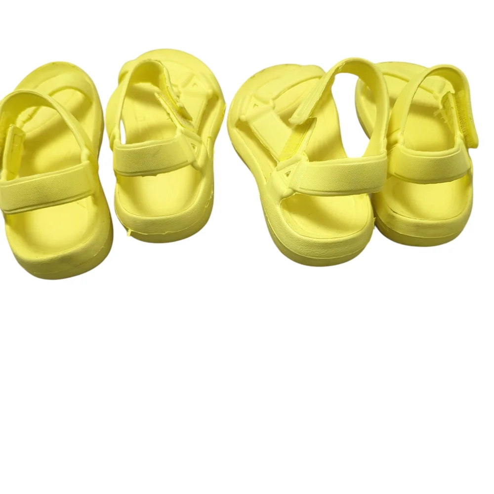 4 pair Twins Kids Yellow and Pink scandals (size 9 and 10)